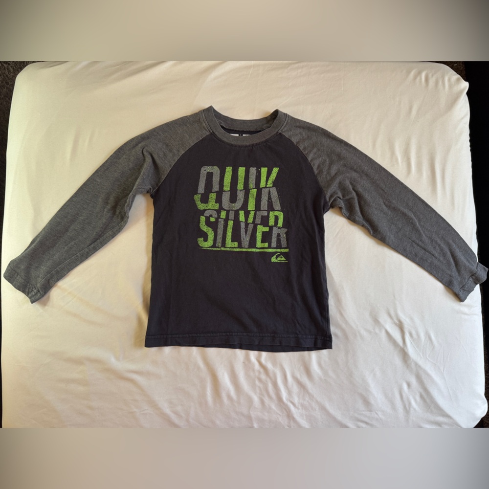 Quiksilver Graphic Raglan Long Sleeve